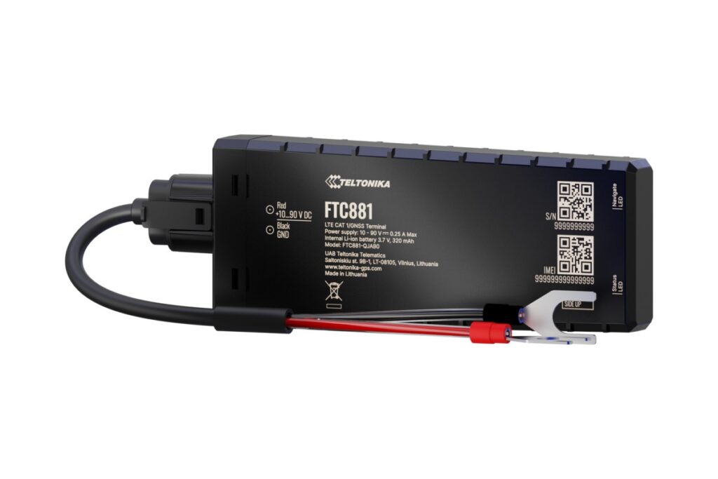 Teltonika FTC881: een langwerpige tracker met U-kabel en IP69K-behuizing voor voertuigen met een hoog boordvoltage